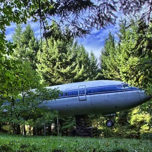 Man Converts Boeing Jet Into A Beautiful Boeing Home