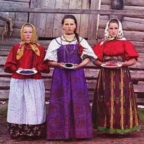 31 Imperial Russia Photos That Reveal History In Stunning Color