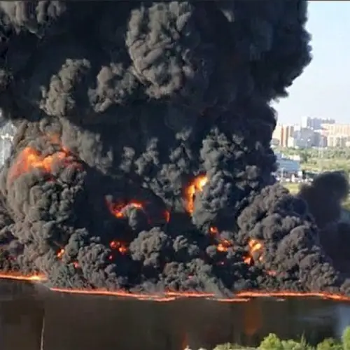 A Moscow River Erupts In Flames After An Oil Spill