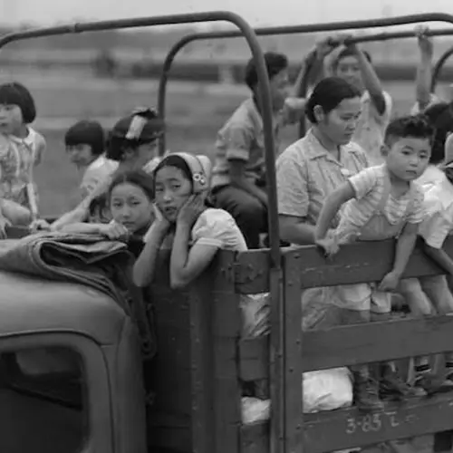 44 Photos Of America's Japanese Internment Camps — And The Dark History Behind Them