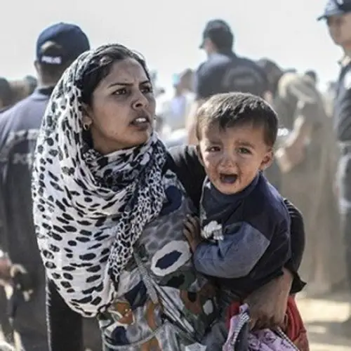 22 Heartbreaking Photos From The Front Lines Of The Syrian Refugee Crisis