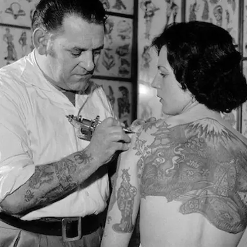 51 Amazing Vintage Tattoo Photos
