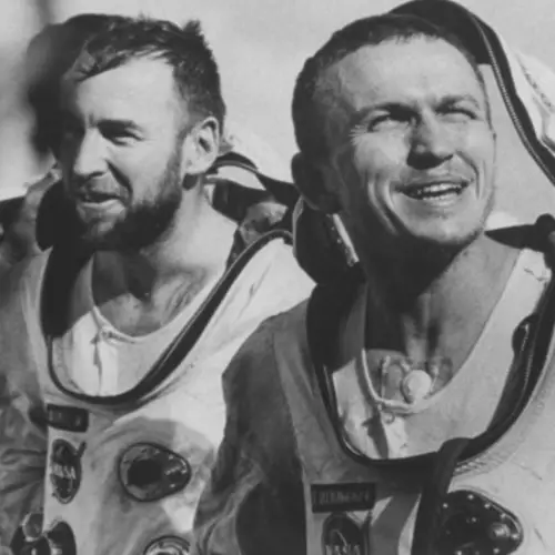 26 Photos Of NASA Landings Throughout The Decades