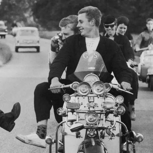 Mods Vs. Rockers: When The Youth Of The '60s Erupted Into Violence