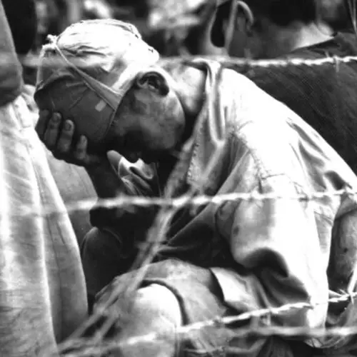 Forgotten Victims: 30 Harrowing Photos Of Prisoners Of War Throughout History