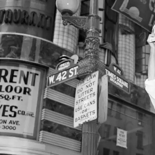 30 Historical Photos Of Times Square, The 'Crossroads Of The World'