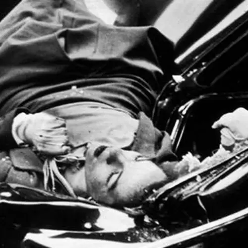 The Tragic Story Of Evelyn McHale And "The Most Beautiful Suicide"