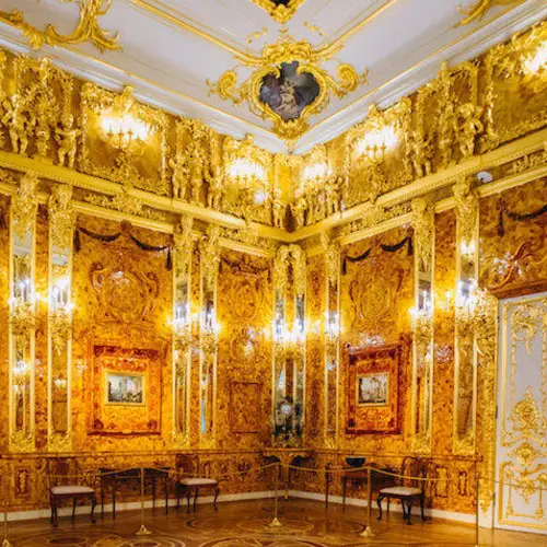Inside The Amber Room, The 18th-Century Russian Marvel That Vanished During World War II