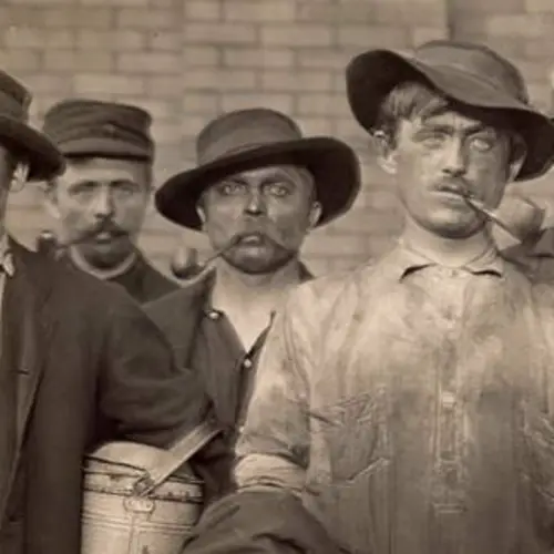 29 Historical Photos Of The Immigrant Laborers Who Helped Build America