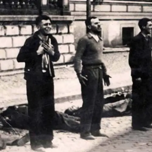 25 Tragic Photos Of The Forgotten Genocide In Nazi-Occupied Poland