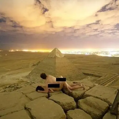 Egyptian Authorities Are Investigating A 'Forbidden' Photo Of A Couple Having Sex On The Great Pyramid