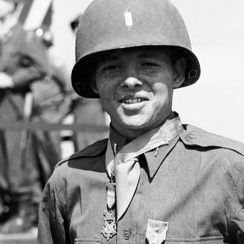 How Audie Murphy Went From Fending Off 200 Nazis By Himself To Becoming A Hollywood Star