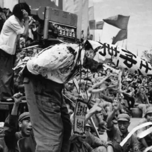 44 Disturbing Pictures Of China's Cultural Revolution
