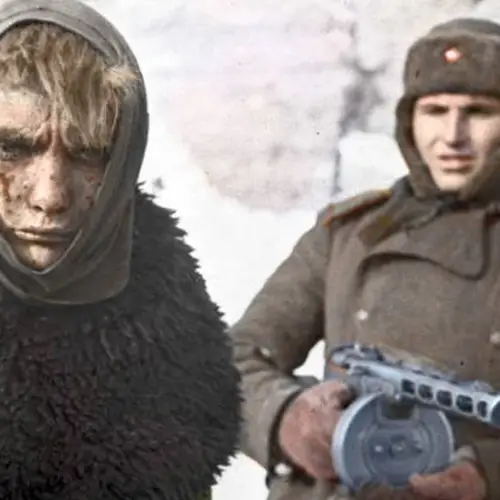 33 Colorized Images That Capture The Endless Brutality Of World War II's Eastern Front
