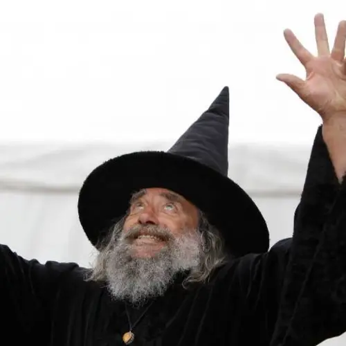 A City In New Zealand Just Fired The 88-Year-Old Wizard They've Employed For Two Decades