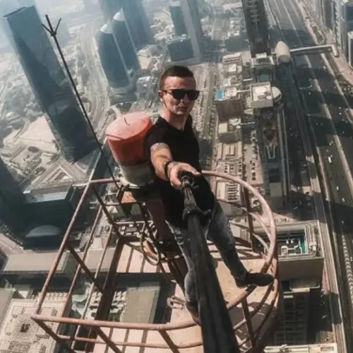 French Daredevil Famous For High-Rise Stunts Dies After Falling From 68th Floor Of A Hong Kong Skyscraper