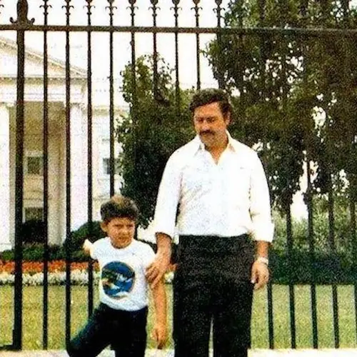 The Surprising Truth Behind The Pablo Escobar White House Photo