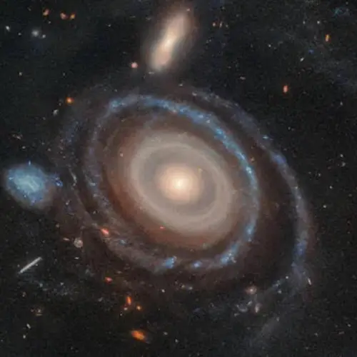 Supernovas, Black Holes, And Newborn Stars: Explore 33 Beautiful Hubble Space Pictures