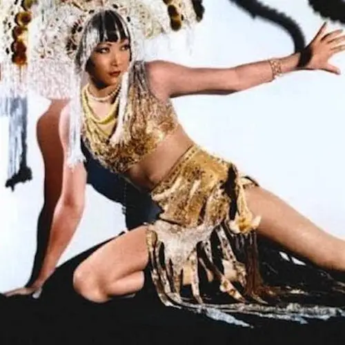 55 Colorized Photos Of Old Hollywood Actresses That Capture The Golden Age Of Hollywood