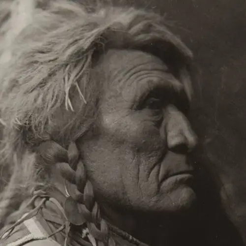Stunning Photos Of The Crow Tribe Taken Just Before Their Culture Was All But Stamped Out