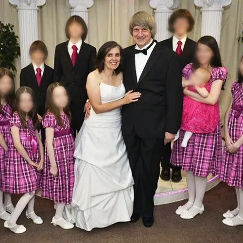 The Disturbing True Story Behind David And Louise Turpin's "House Of Horrors"