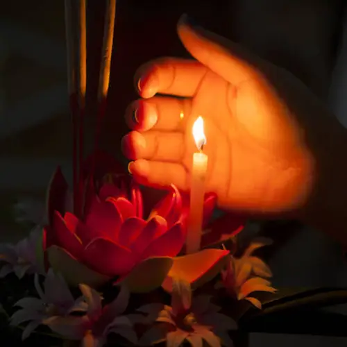 44 Breathtaking Photos From Loy Krathong, Thailand's Famous Festival Of Lights