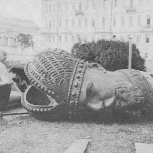 The Russian Revolution In Pictures