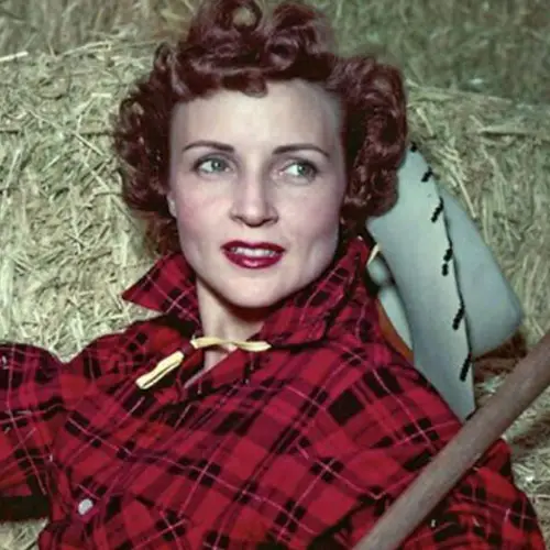33 Young Betty White Pictures That Capture A Hollywood Star In The Making
