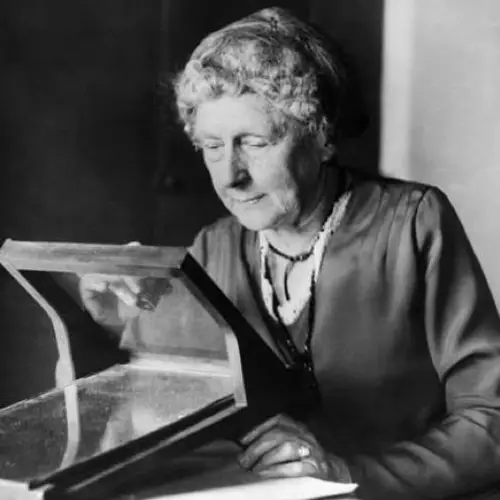 Meet Annie Jump Cannon, Celestial Badass