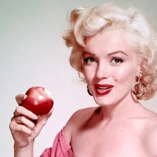 15 Little-Known Facts About Marilyn Monroe