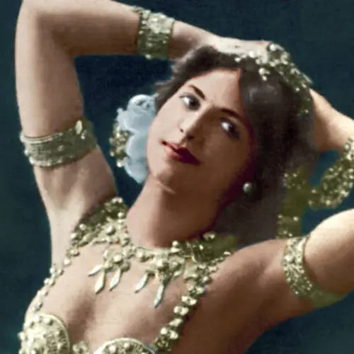 Meet Mata Hari, The Dazzling Entertainer Who Allegedly Became A Deadly World War I Spy