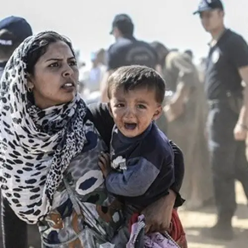 22 Heartbreaking Photos From The Front Lines Of The Syrian Refugee Crisis