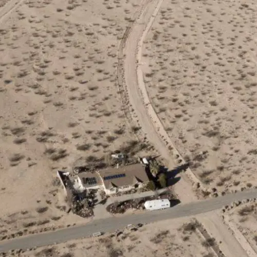 25 Haunting Photos Of California City, The Desert Ghost Town That Was Supposed To Rival Los Angeles