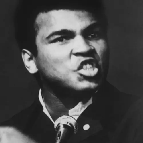"I Am America": 44 Stirring Photos Of Muhammad Ali's Heroism Inside And Outside The Ring