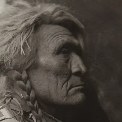 Stunning Photos Of The Crow Tribe Taken Just Before Their Culture Was All But Stamped Out