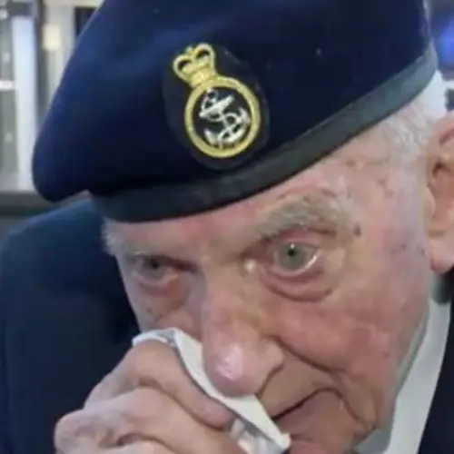 A 97-Year-Old Dunkirk Vet Saw 'Dunkirk' And Has A Tearful Message For Us All