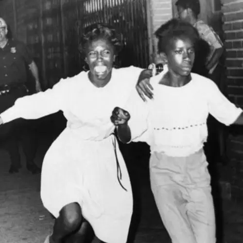 29 Raw Photos Of Brooklyn In The 1960s, Long Before Gentrification
