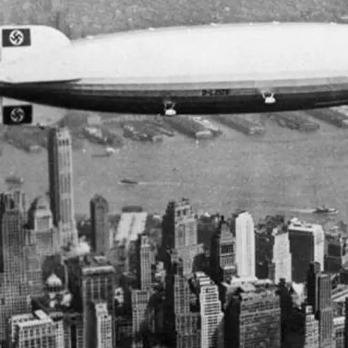 27 Bizarre Vintage Photos From The Annals Of New York City History