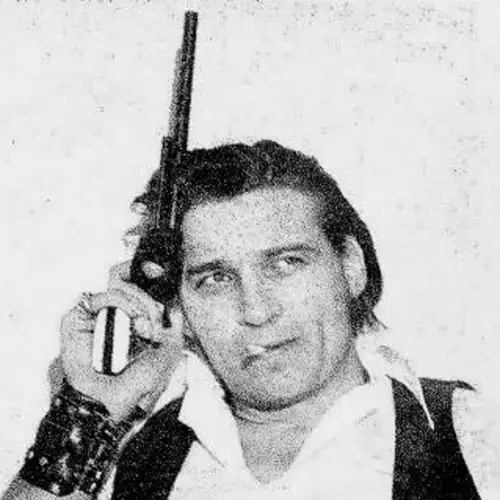Bullets And Booze: 31 Vintage Photos Of Outlaw Country