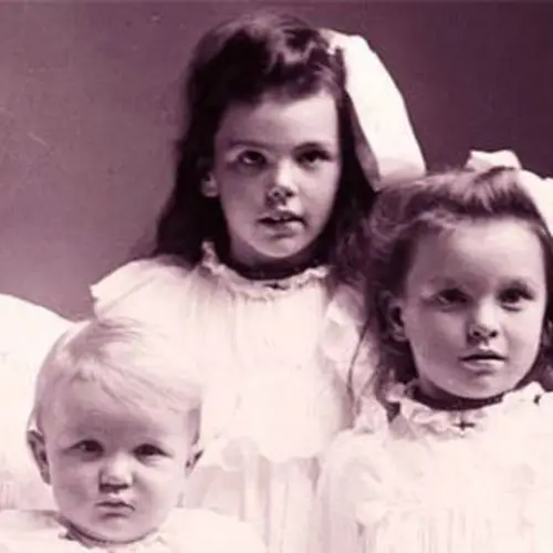 The Story Of Belle Gunness, The Meat Cleaver-Wielding Serial Killer Of Turn-Of-The-Century Indiana