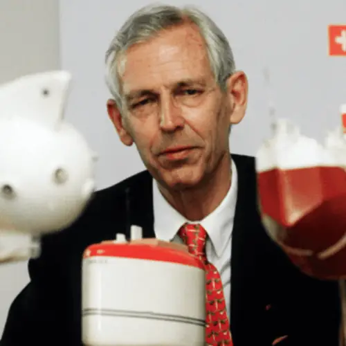 He Made A Submarine That Could Reach The Deepest Part Of The Ocean – And He Proved It Himself