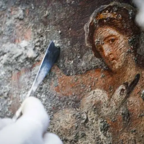An Ancient Roman Erotic Fresco Painting Has Just Been Uncovered In Pompeii