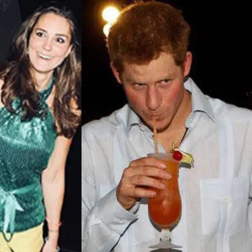 33 British Royal Family Photos Of The Monarchy Being Weirdly Normal