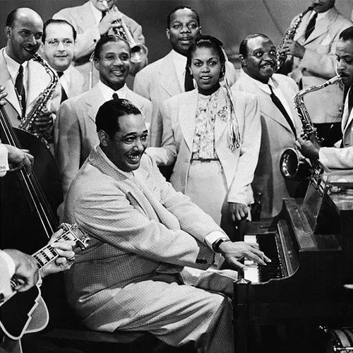 Glamour, Gangsters, And Racism: 30 Photos Inside Harlem's Infamous Cotton Club