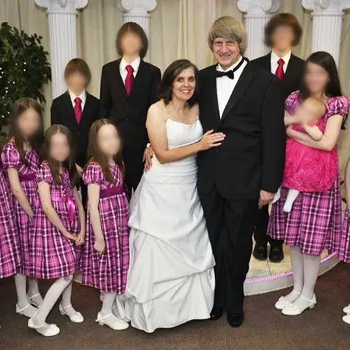 The Disturbing True Story Behind David And Louise Turpin's "House Of Horrors"