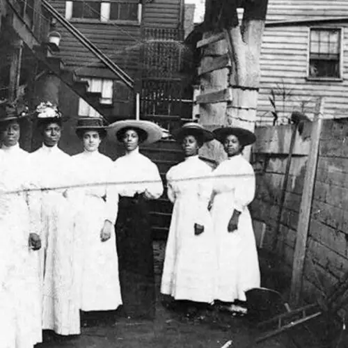 Inside The Complicated History Of The Women's Suffrage Movement In America