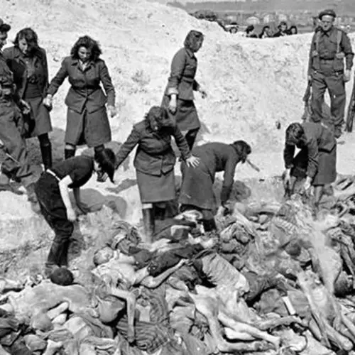 44 Tragic Photos Taken Inside The Nazis' Bergen-Belsen Concentration Camp