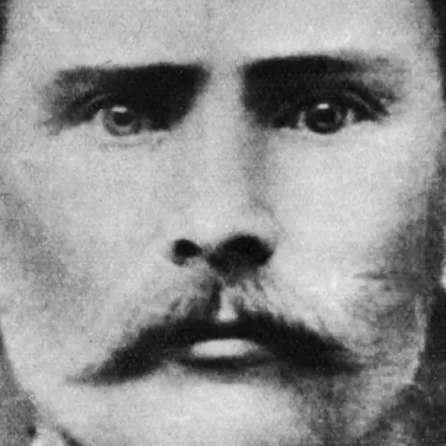 Jesse James: The Confederate Avenger Who Became An American Folk Hero