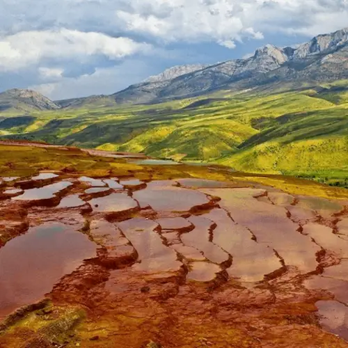 21 Stunning Photos Of Badab-e Surt, Iran's Terraced Hot Springs