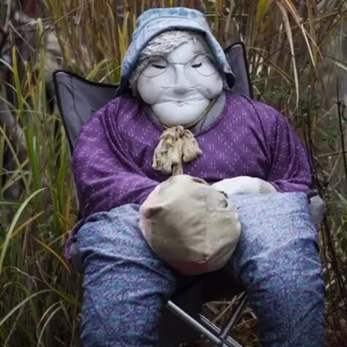 Haunting Photos Of Nagoro, The Japanese Village Where The Dead Are Replaced With Life-Size Dolls